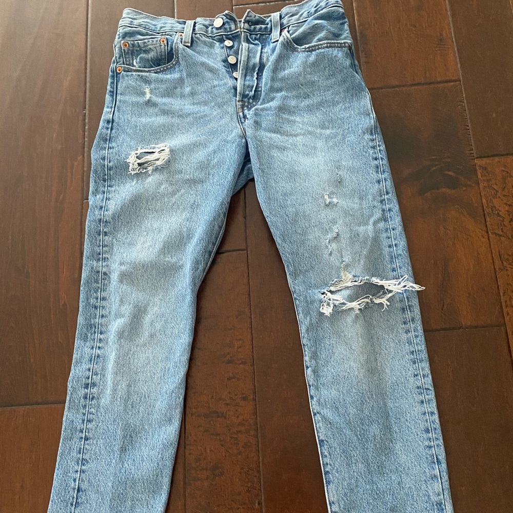 Vintage Levi’s. High rise button-up skinny jeans